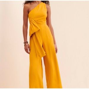 Show Them the Shoulder Jumpsuit size Small